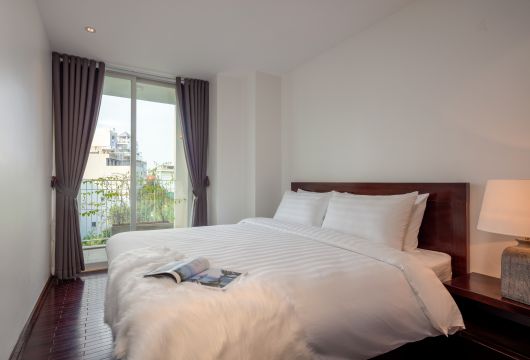 Affordable 2-Bedroom Apartment in Tay Ho, Hanoi – Rent $700/month