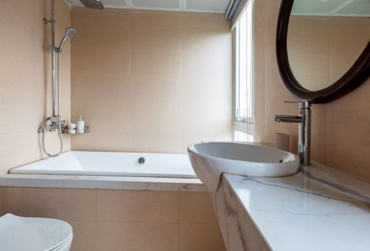 Affordable 2-Bedroom Apartment in Tay Ho, Hanoi – Rent $700/month