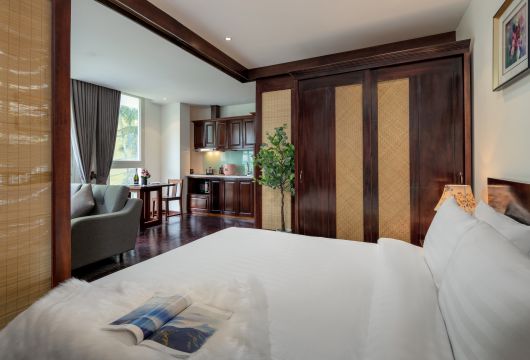 Affordable 1-Bedroom Apartment in Tay Ho, Hanoi – Rent $450/month