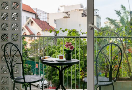 Affordable 2-Bedroom Apartment in Tay Ho, Hanoi – Rent $700/month