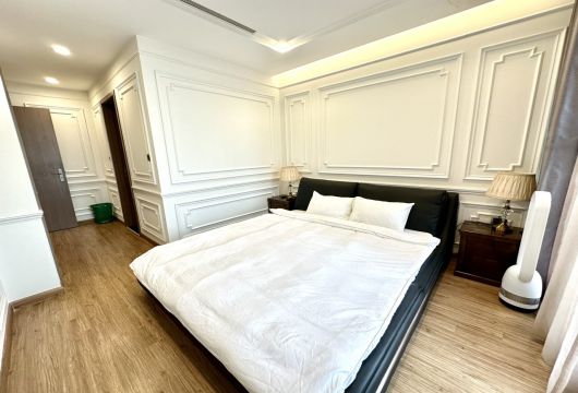 Apartment for rent in Vinhomes Metropolis