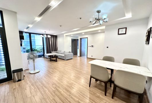 Apartment for rent in Vinhomes Metropolis