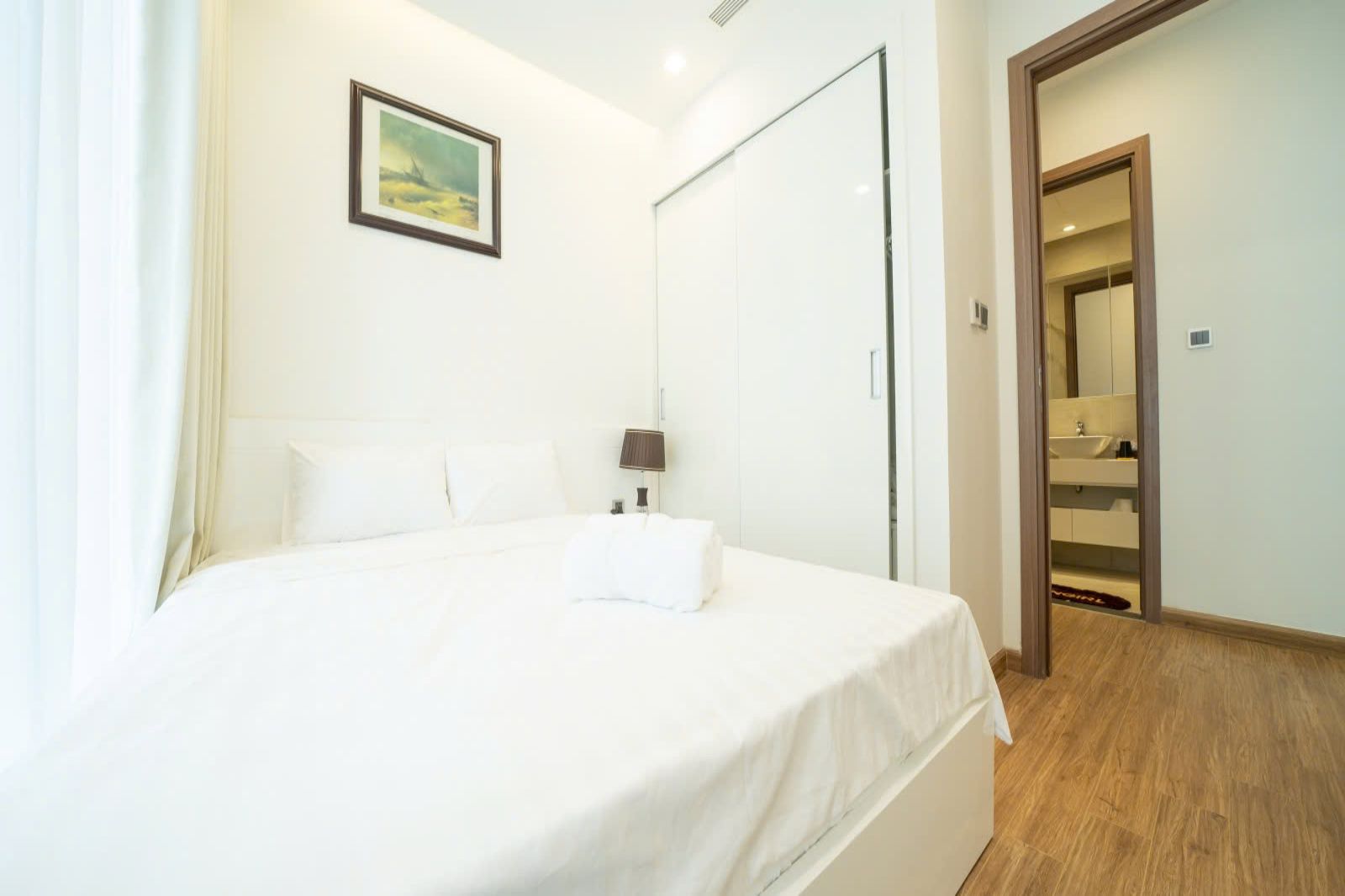 Apartment for rent in Vinhomes Metropolis