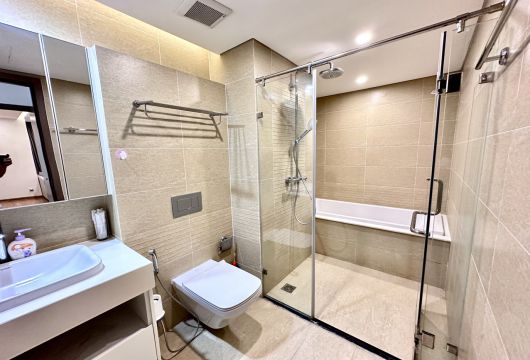 Apartment for rent in Vinhomes Metropolis