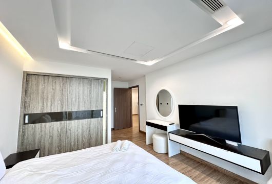 Apartment for rent in Vinhomes Metropolis