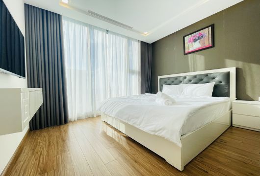 Apartment for rent in Vinhomes Metropolis