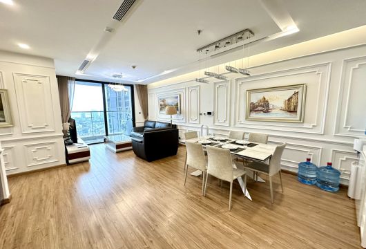 Apartment for rent in Vinhomes Metropolis