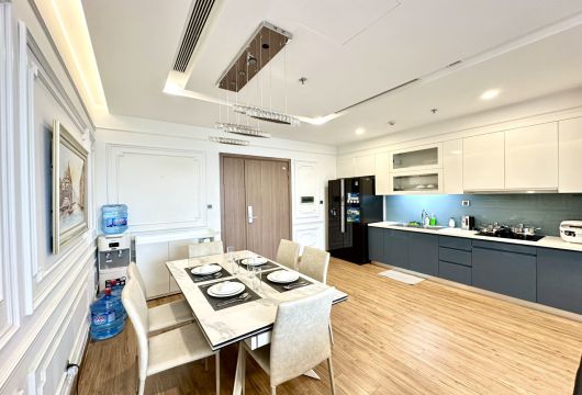 Apartment for rent in Vinhomes Metropolis