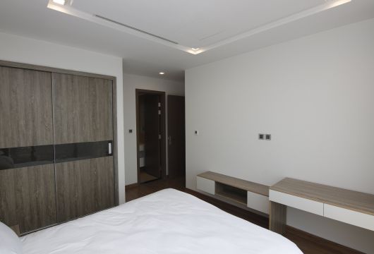 Apartment for rent in Vinhomes Metropolis
