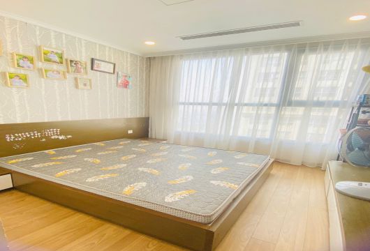 Family-Friendly 3-Bedroom Apartment in Vinhomes Gardenia – $1190