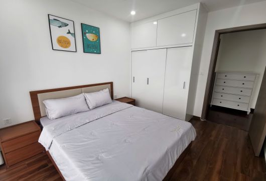 Luxury Apartment for Rent at Vinhomes Skylake, 3 Bedrooms, View of the Lake, $1100/month