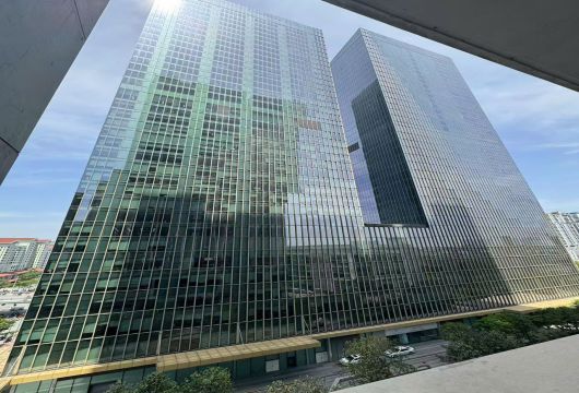 Luxury 1BR Apartment at Vinhomes Metropolis, 55m², Fully Furnished