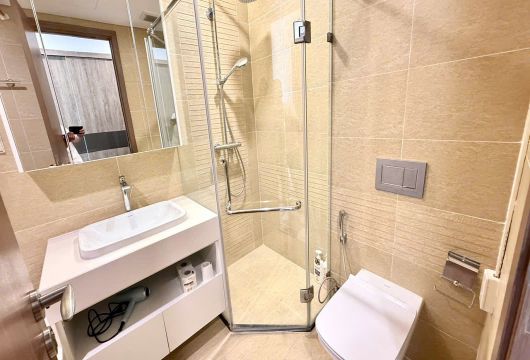 Luxury Apartment for Rent in Hanoi | Vinhomes Metropolis 2BR – Expat-Friendly Living