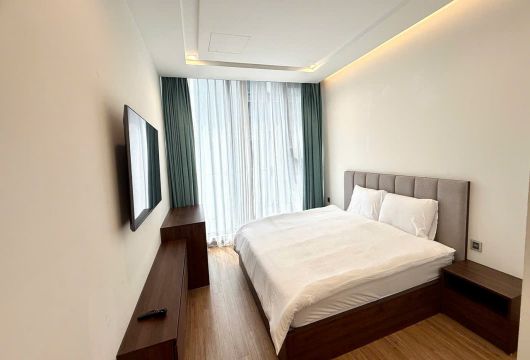 Luxury Apartment for Rent in Hanoi | Vinhomes Metropolis 2BR – Expat-Friendly Living