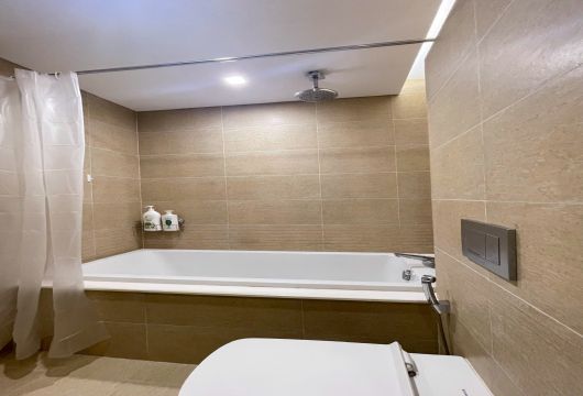 Affordable 1-Bedroom Apartment for Rent at Vinhomes Metropolis, Hanoi – 1000 USD/Month