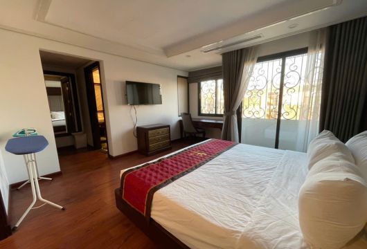 Modern 1BR Apartment in Hai Ba Trung – $1200/month, Fully Furnished