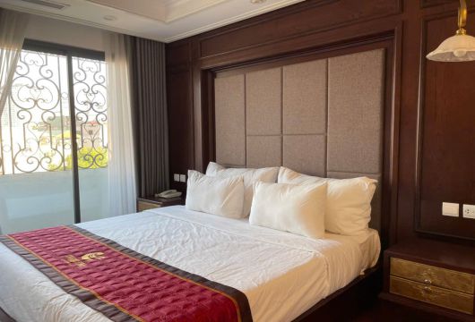 Modern 1BR Apartment in Hai Ba Trung – $1200/month, Fully Furnished