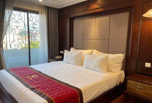 Modern 1BR Apartment in Hai Ba Trung – $1200/month, Fully Furnished