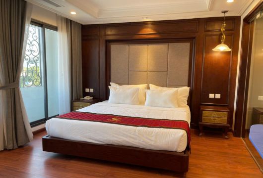 Modern 1BR Apartment in Hai Ba Trung – $1200/month, Fully Furnished