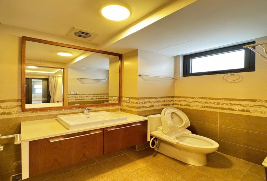 Cozy and Affordable 1BR Apartment in Hai Ba Trung – Tue Tinh Area