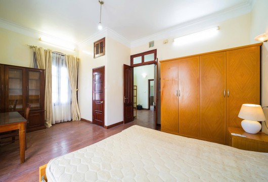 4-Bedroom 4-Floor House for Rent in Ba Dinh, Buoi Street – $900/month