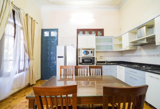 4-Bedroom 4-Floor House for Rent in Ba Dinh, Buoi Street – $900/month