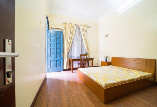 4-Bedroom 4-Floor House for Rent in Ba Dinh, Buoi Street – $900/month