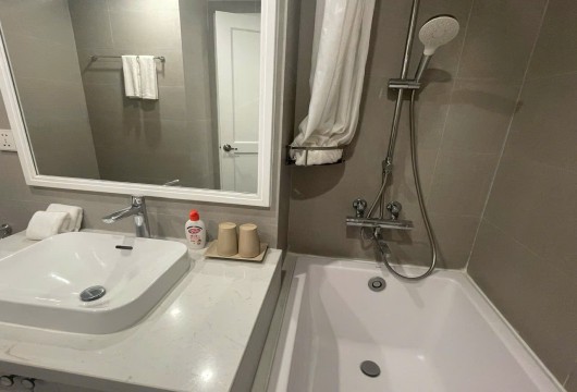Ideal Apartment for Japanese Expats – 1 Bedroom in Linh Lang, Hanoi for $800