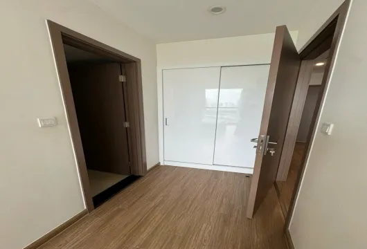 Vinhomes Skylake 3BR Apartment for Rent in Nam Tu Liem – Furnished, $1,500