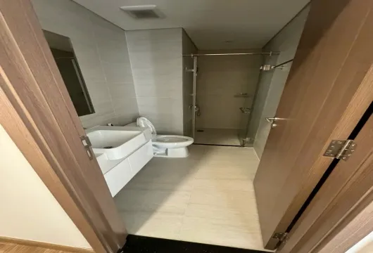 Vinhomes Skylake 3BR Apartment for Rent in Nam Tu Liem – Furnished, $1,500