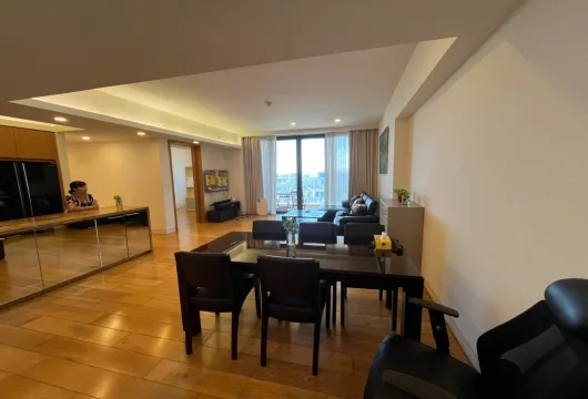Spacious 3BR Apartment at Indochina Plaza, Hanoi for Expats – $1,800/month