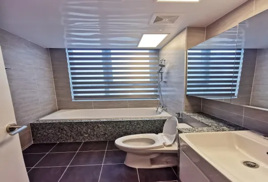 Spacious 3-bedroom apartment for rent at Starlake Tay Ho Tay, opposite Korean Embassy, near West Lake, Hanoi