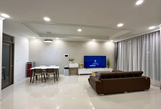 High-floor 3-bedroom apartment for rent at Starlake Tay Ho Tay, opposite Korean Embassy, near West Lake, Hanoi