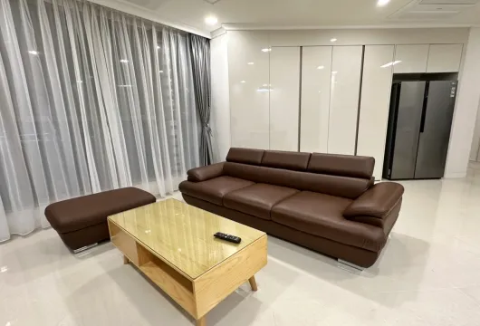 High-floor 3-bedroom apartment for rent at Starlake Tay Ho Tay, opposite Korean Embassy, near West Lake, Hanoi
