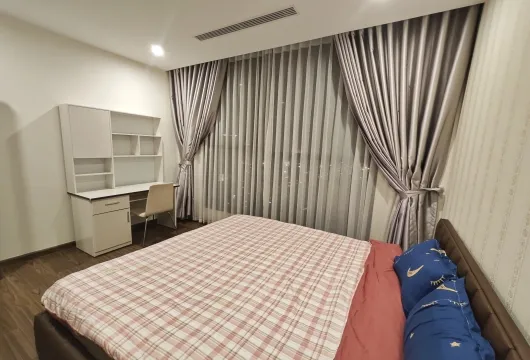 `Spacious 4-bedroom apartment for rent at Vinhomes West Point, Do Duc Duc street, Hanoi with lake view