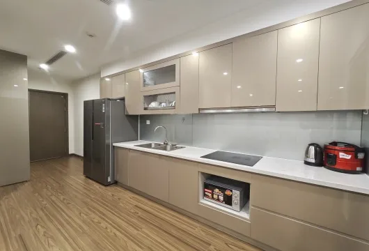 `Spacious 4-bedroom apartment for rent at Vinhomes West Point, Do Duc Duc street, Hanoi with lake view