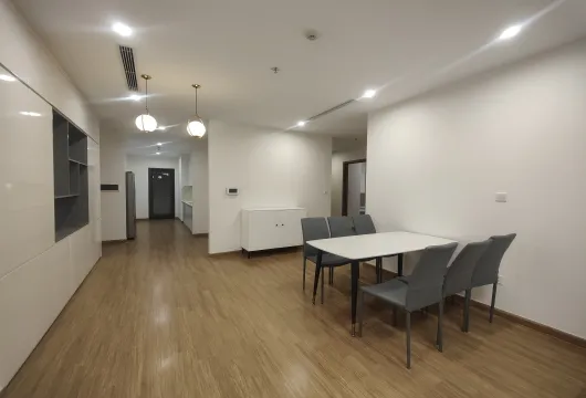 Spacious 4-bedroom apartment with lake view at Vinhomes Skylake My Dinh, ideal for families and professionals in Hanoi