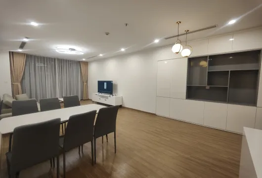 Spacious 4-bedroom apartment with lake view at Vinhomes Skylake My Dinh, ideal for families and professionals in Hanoi