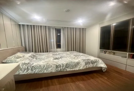Luxury 3-bedroom apartment for rent at Star Lake, Tây Hồ Tây, 112m², fully furnished with living room, bedroom, kitchen, bathroom, and balcony.