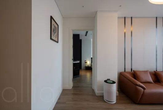 Serviced apartment with 1 bedroom on Han Thuyen Street, Hai Ba Trung District, 68m2, fully furnished, 1300USD/month, ideal for expats in Hanoi.