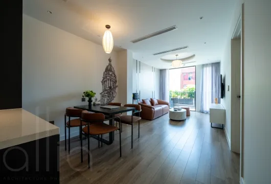 Serviced apartment with 1 bedroom on Han Thuyen Street, Hai Ba Trung District, 68m2, fully furnished, 1300USD/month, ideal for expats in Hanoi.