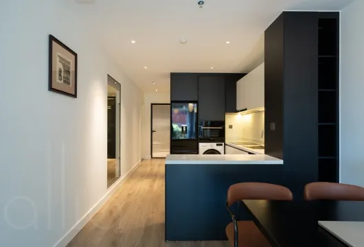 Serviced apartment with 1 bedroom on Han Thuyen Street, Hai Ba Trung District, 68m2, fully furnished, 1300USD/month, ideal for expats in Hanoi.