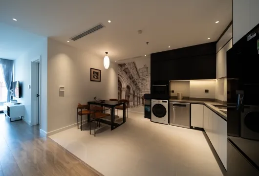 Serviced apartment with 1 bedroom on Han Thuyen Street, Hai Ba Trung District, 68m2, fully furnished, 1300USD/month, ideal for expats in Hanoi.