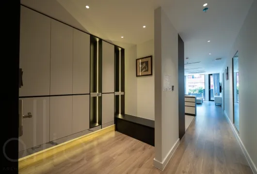 Serviced apartment with 1 bedroom on Han Thuyen Street, Hai Ba Trung District, 68m2, fully furnished, 1300USD/month, ideal for expats in Hanoi.