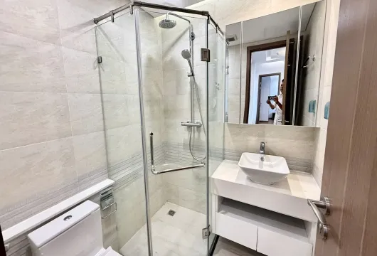 Luxury 2-Bed Apartment at Vinhomes Metropolis Hanoi | $1600/month