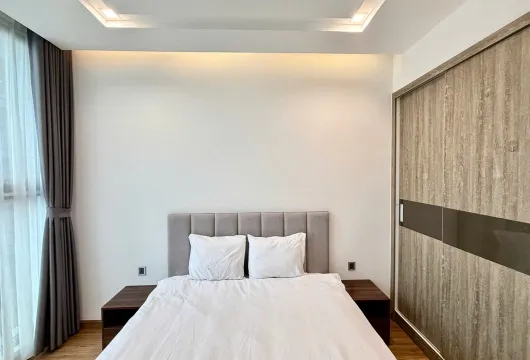 Luxury 2-Bed Apartment at Vinhomes Metropolis Hanoi | $1600/month