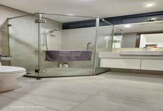 Apartment for rent in Hanoi | Vinhomes Skylake | 2BR 69m² Fully Furnished $950