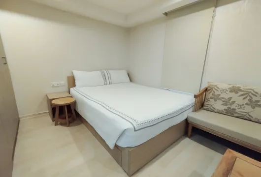 Apartment for rent in Hanoi | Dao Tan 30m² Studio Short-Term OK $500