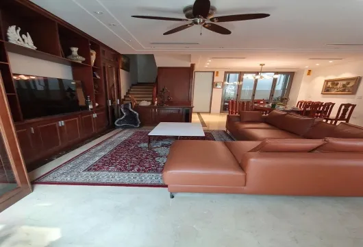Villa for rent in Hanoi | Vinhomes Riverside | Cozy 2BR Villa $1220