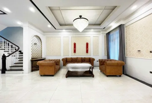 Villa for Rent in Hanoi | Vinhomes Riverside | 3 Bedroom Expat Villa $1350